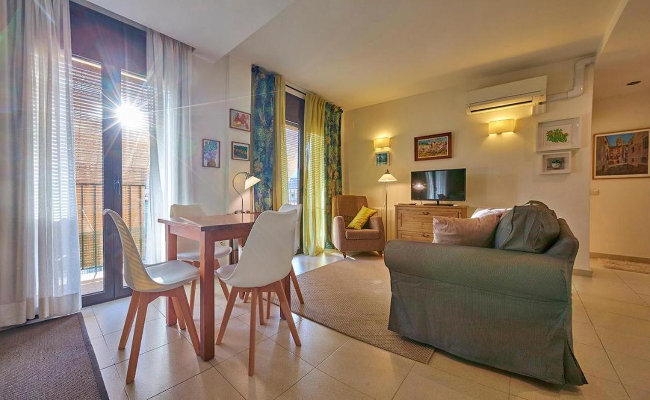 Hotel-Hostal Sport Falset Esterno foto